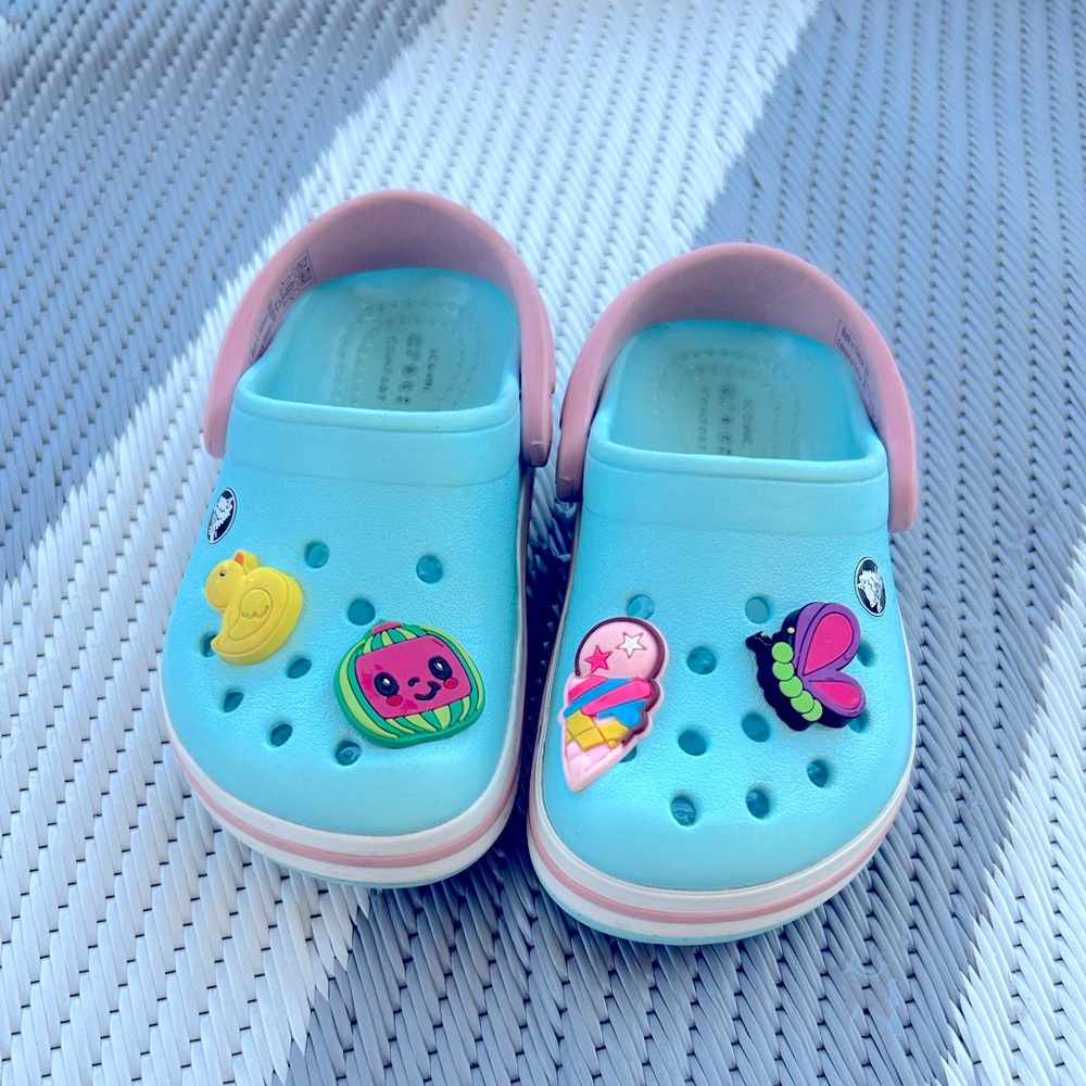 Toddler crocs